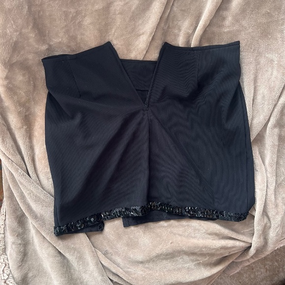 Glitter Hem Black Stretch Mini Skirt - Picture 10 of 12